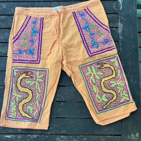 Icaros shipibo embroidered pants and shirt - Picture 3 of 13